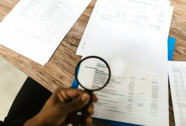 Diferencias entre revisoría fiscal, auditoría interna y auditoría externa en Colombia